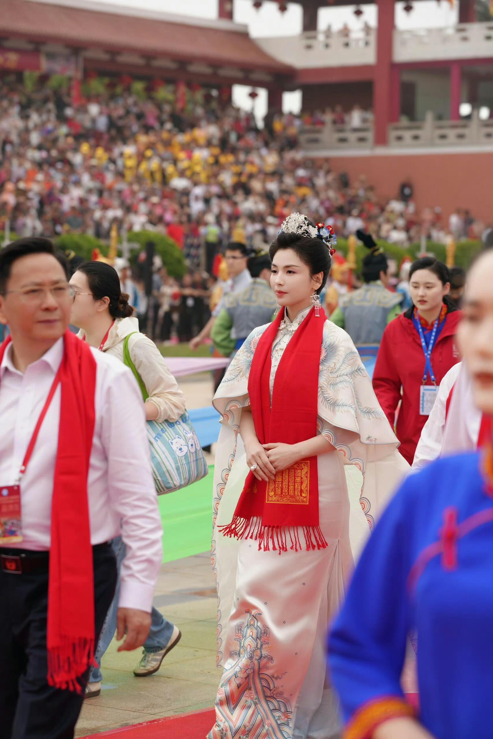 1768867536 800 Nu than man anh duoc dung tuong vi qua