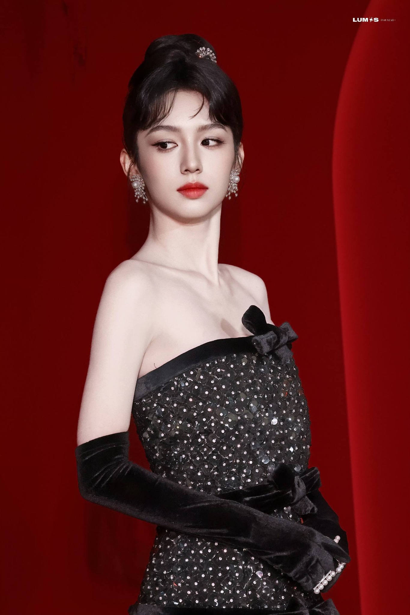 Showbiz có 1000 thiên kim tiểu thư thì mỹ nhân này vẫn là số 1: Sang từ tận xương tủy, đẹp chấn động thế gian- Ảnh 5.