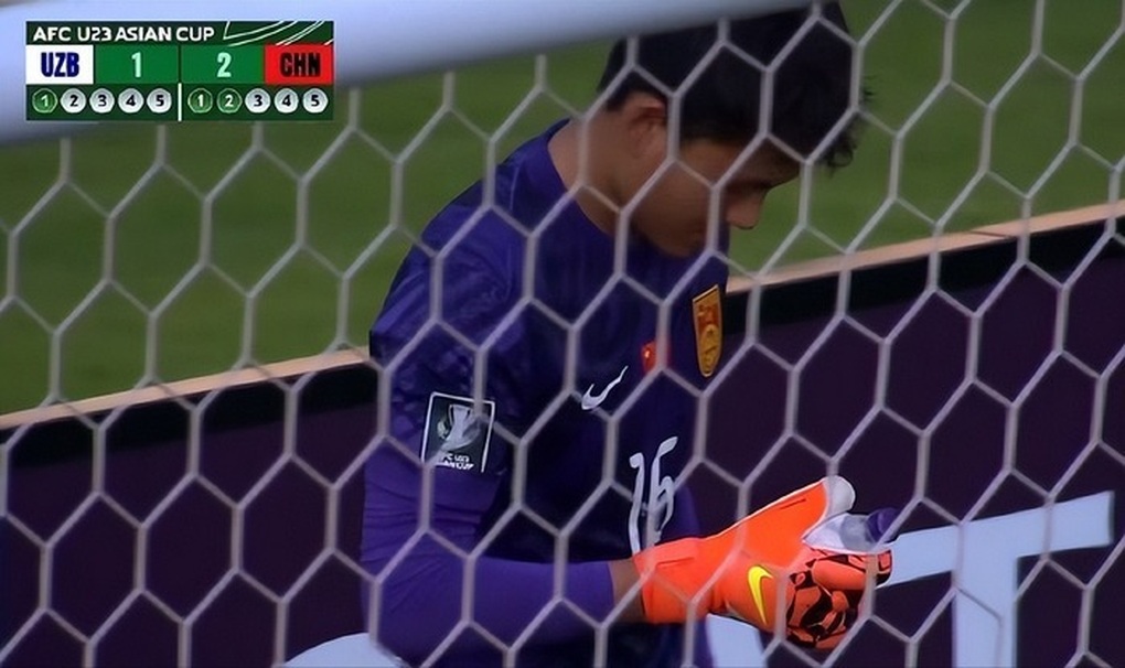 Thủ môn Li Hao tiết lộ bí mật về mẩu giấy giúp U23 Trung Quốc vào bán kết - 2