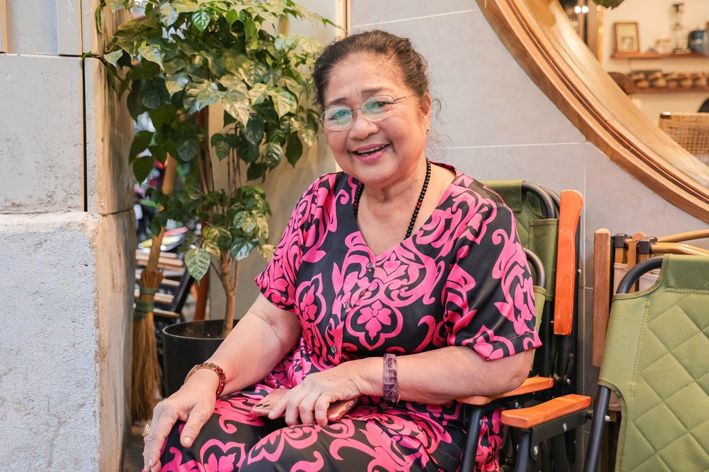 NSƯT Kim Xuyến ở căn nhà 41m2 trên phố cổ, nói về tình yêu tuổi xế chiều - 3