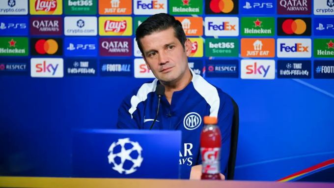 HLV Cristian Chivu trong buổi họp báo trước trận. Ảnh: Inter Milan