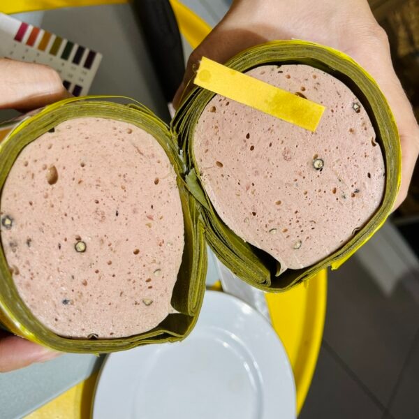 5 cách phát hiện giò chả 