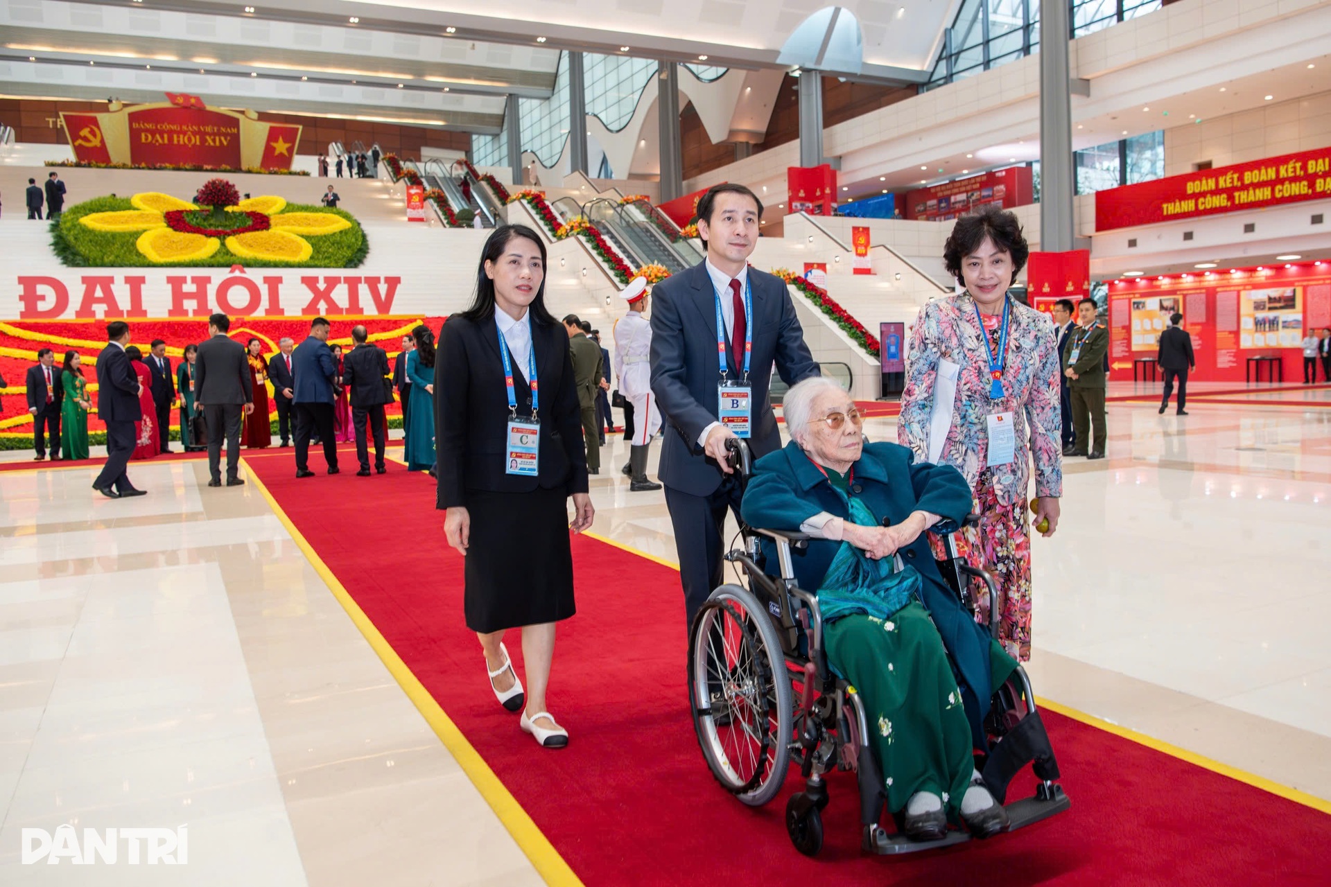 Toàn cảnh phiên khai mạc Đại hội XIV của Đảng - 3