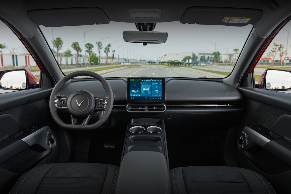 VinFast ra mắt VF MPV 7 - Xe điện 7 chỗ cho gia đình  - 2