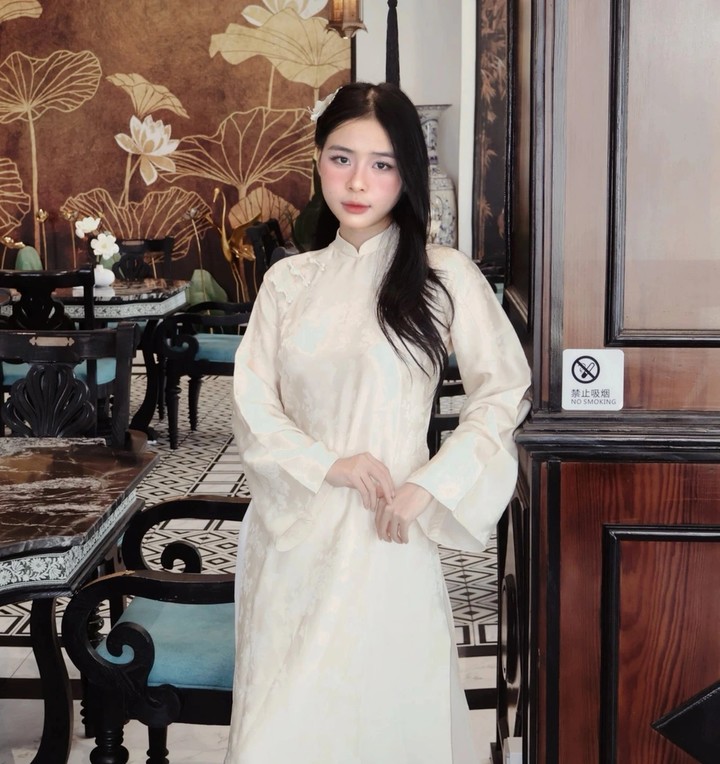 Chuyện tình của Thanh Nhàn và Ngọc Lan bắt đầu từ năm 2022. Trước đó dù cùng quê, nhà chỉ cách nhau vài km nhưng họ chưa từng gặp mặt.