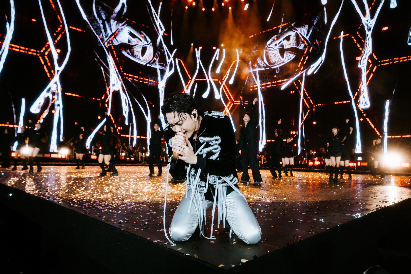 Cuộc chuyển mình lịch sử- Ảnh 6.