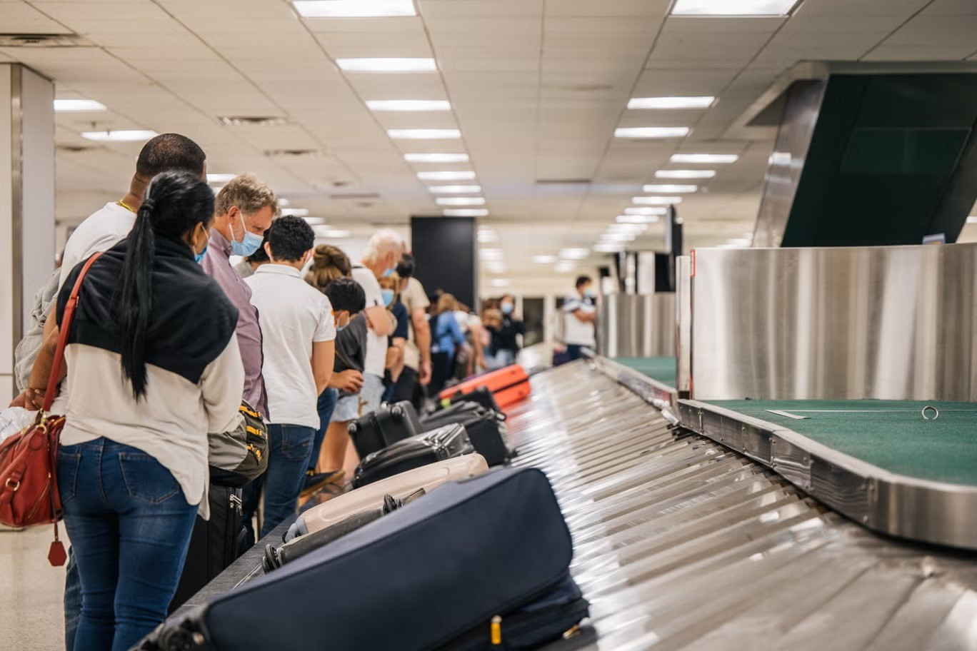 Khuyến cáo tiêm vắc xin khi du lịch nước ngoài- Ảnh 2.