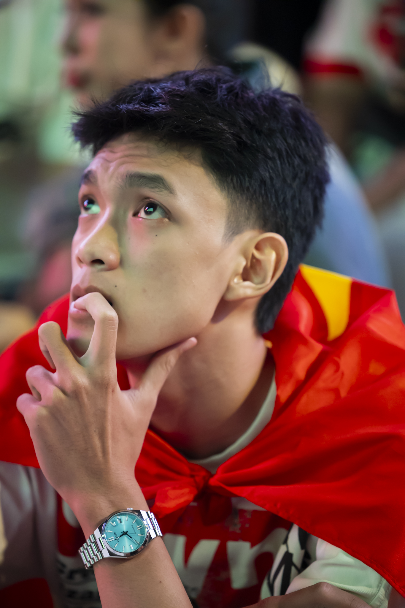 Nước mắt của cổ động viên khi U23 Việt Nam nhận thất bại cay đắng- Ảnh 21.