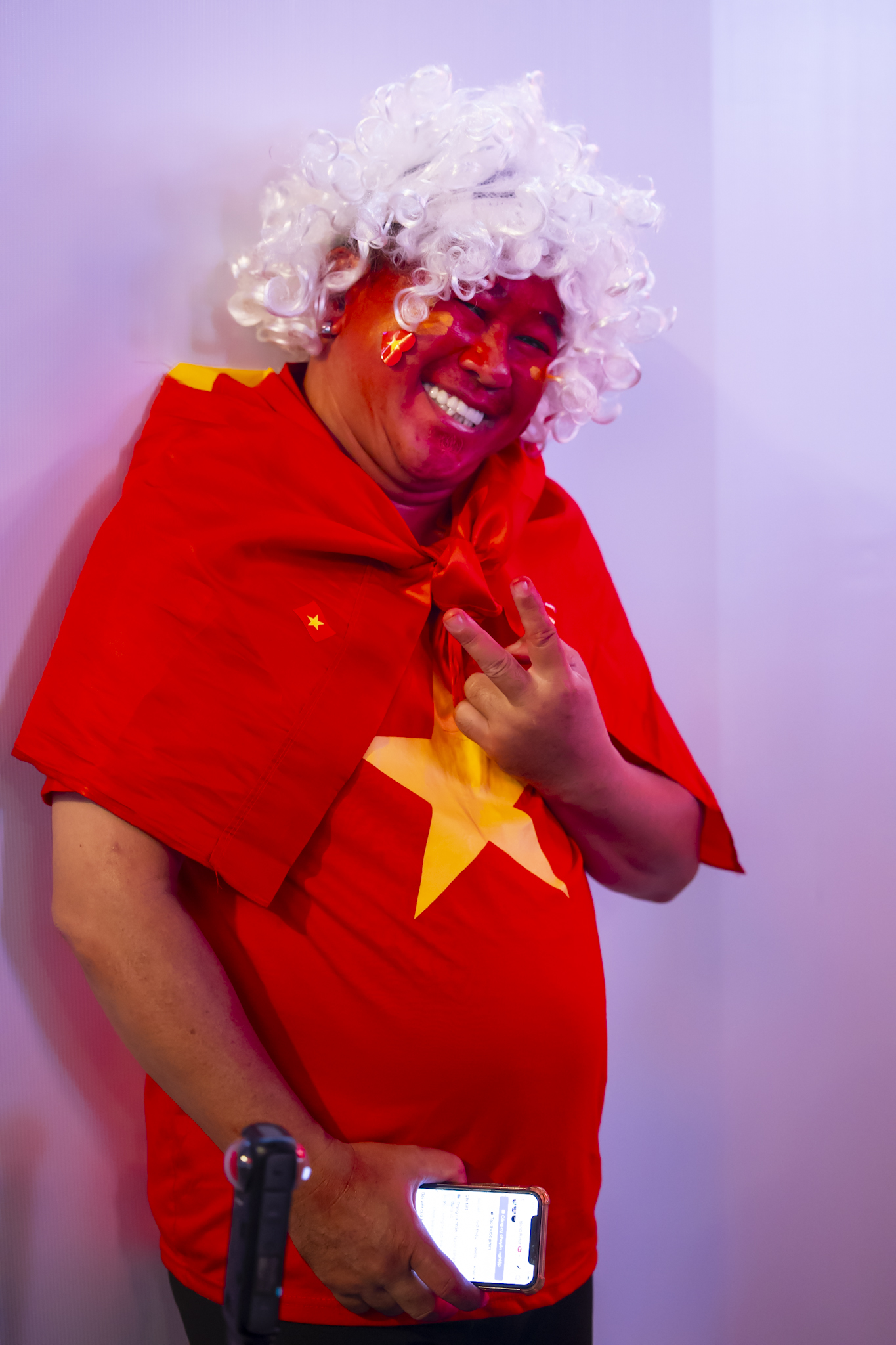 Nước mắt của cổ động viên khi U23 Việt Nam nhận thất bại cay đắng- Ảnh 68.