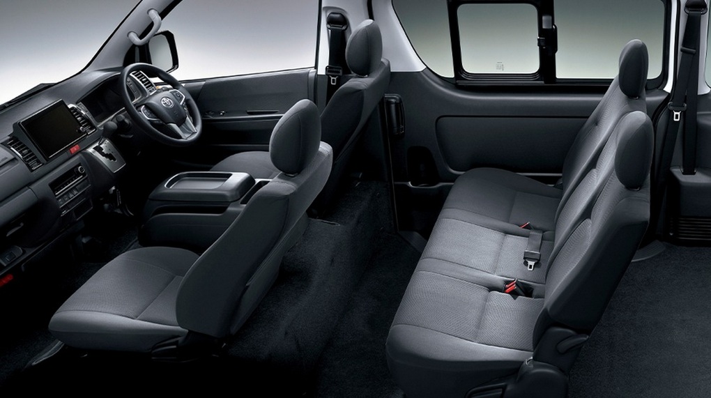 Toyota kiên trì nâng cấp một mẫu xe van suốt 22 năm, không ra thế hệ mới - 4