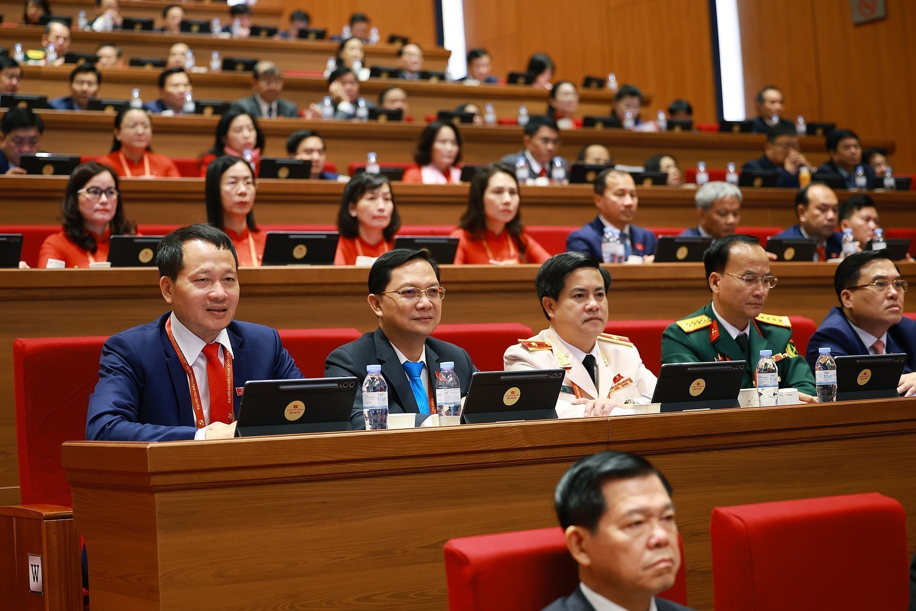 Xây dựng Chính phủ kiến tạo phát triển, liêm chính, hành động quyết liệt, phục vụ nhân dân - Ảnh 3.