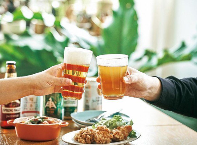 Chỉ vài buổi tụ tập mỗi tuần, thói quen uống rượu bia định kỳ đang âm thầm huỷ hoại sức khoẻ của giới trẻ từ bên trong.