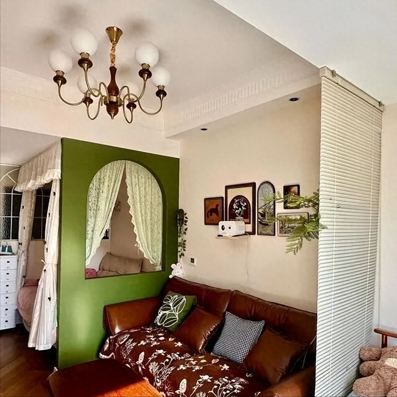 Thề chết không ở nhà thuê: Cô gái dồn tiền mua căn hộ nhỏ, quyết theo đuổi lối sống 