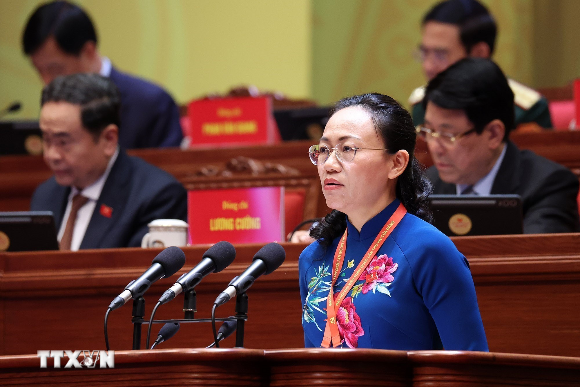 Toàn cảnh phiên thảo luận sôi nổi, hiệu quả về các văn kiện Đại hội XIV của Đảng - Ảnh 17.