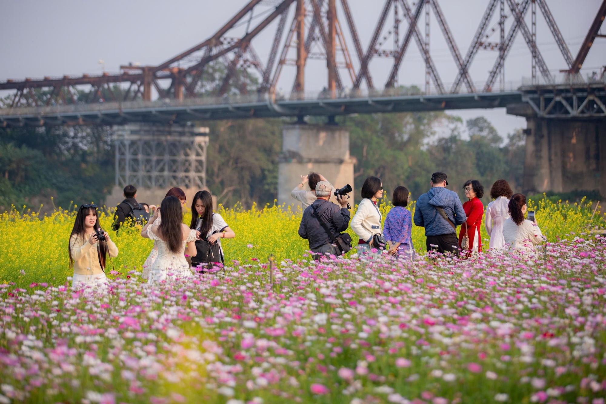 Giữa Hà Nội vội vã, có một nơi yên bình đến lạ mà giới trẻ đang rủ nhau tìm về- Ảnh 6.