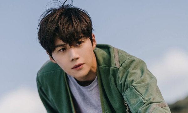 Mỹ nam Hàn thống trị toàn cầu: Từng cùng Suzy náo loạn Hồ Tây, được đích thân Dispatch 