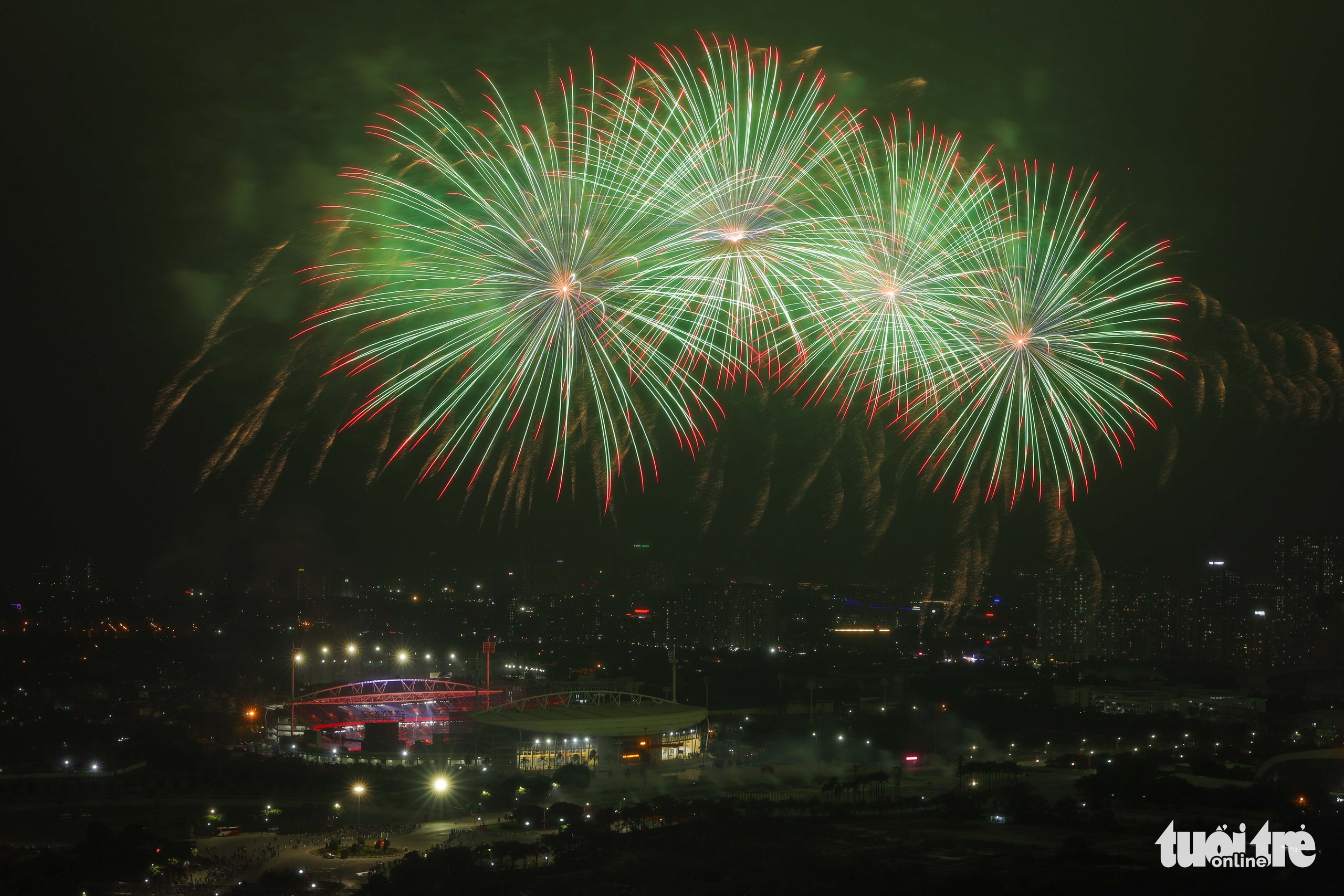 pháo hoa - Ảnh 2.