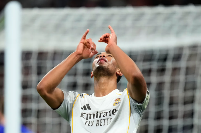 Jude Bellingham mừng bàn trong trận thắng Monaco. Ảnh: AP