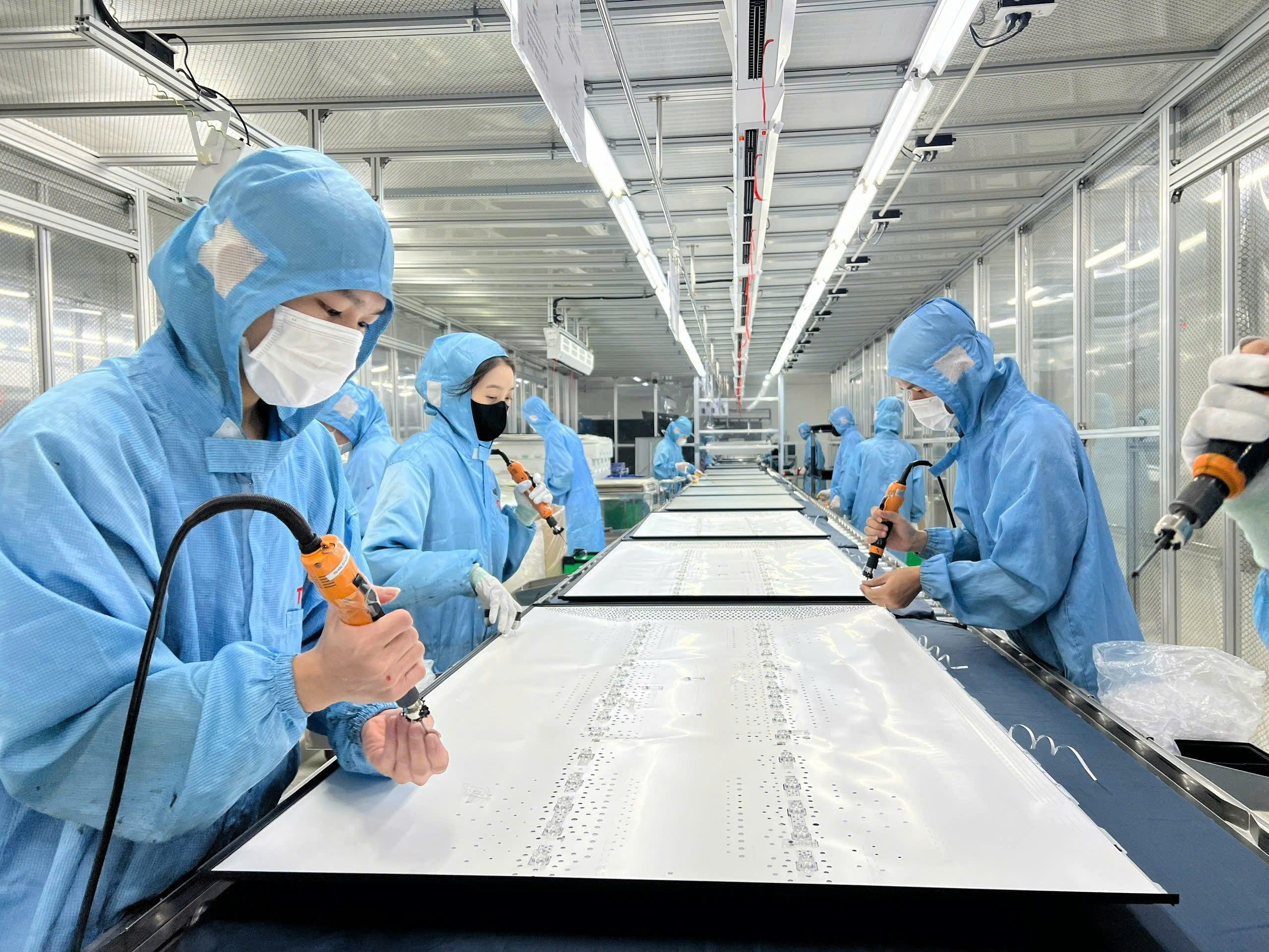 Kiên định thực hiện sứ mệnh kiến tạo phát triển - Ảnh 2. Kiên định thực hiện sứ mệnh kiến tạo phát triển - Ảnh 2.