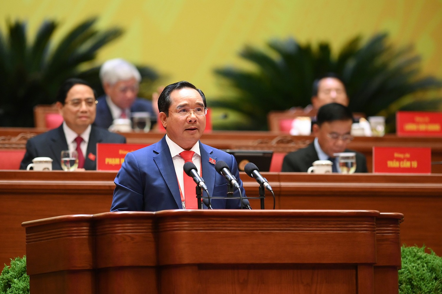 30 tham luận của lãnh đạo Chính phủ, địa phương thảo luận về các văn kiện Đại hội XIV của Đảng - Ảnh 8.