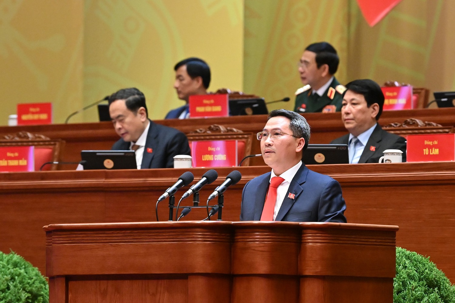 30 tham luận của lãnh đạo Chính phủ, địa phương thảo luận về các văn kiện Đại hội XIV của Đảng - Ảnh 11.