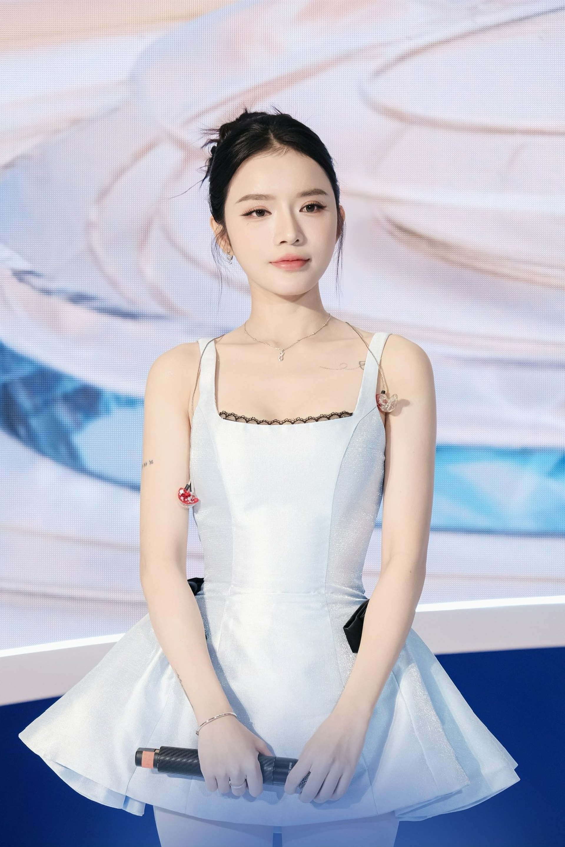 Bạn gái tin đồn của Anh Tú: Nhan sắc như búp bê, đóng phim Tết Trấn Thành - 4