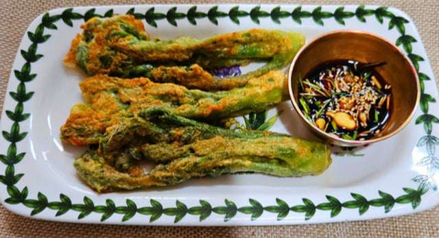 Thứ rau dại ở Việt Nam được ví cây nhân sâm, báu vật số 1 thế giới, nhiều người lại không biết mà ăn 8 Nụ mầm gai chiên giòn. Ảnh Sohu