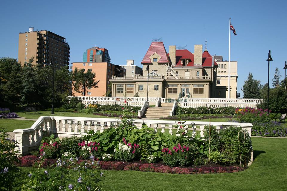 Siêu phẩm của “nữ thần dao kéo” Hàn đẹp nghẹt thở giữa đại cảnh 3 nước nhưng 3 giây về Việt Nam lại gây bão vì chi tiết phi thực tế- Ảnh 3.