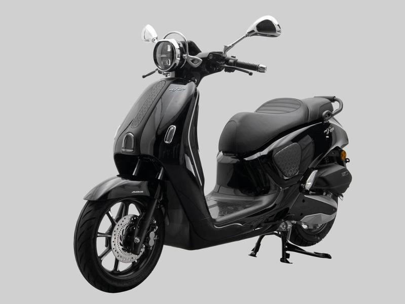 Honda sắp ra mắt xe ga cổ điển 150cc cạnh tranh Peugeot Django: Camera hành trình Honda sắp ra mắt xe ga cổ điển 150cc cạnh tranh Peugeot Django: Camera hành trình