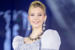 Nhan sắc của tân Hoa hậu Trái đất