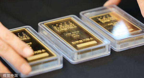 Người phụ nữ bị “lừa đảo vàng” kiểu mới, tự tay cầm thỏi vàng nửa cân trị giá gần 2 ỉ giao cho tội phạm- Ảnh 2.