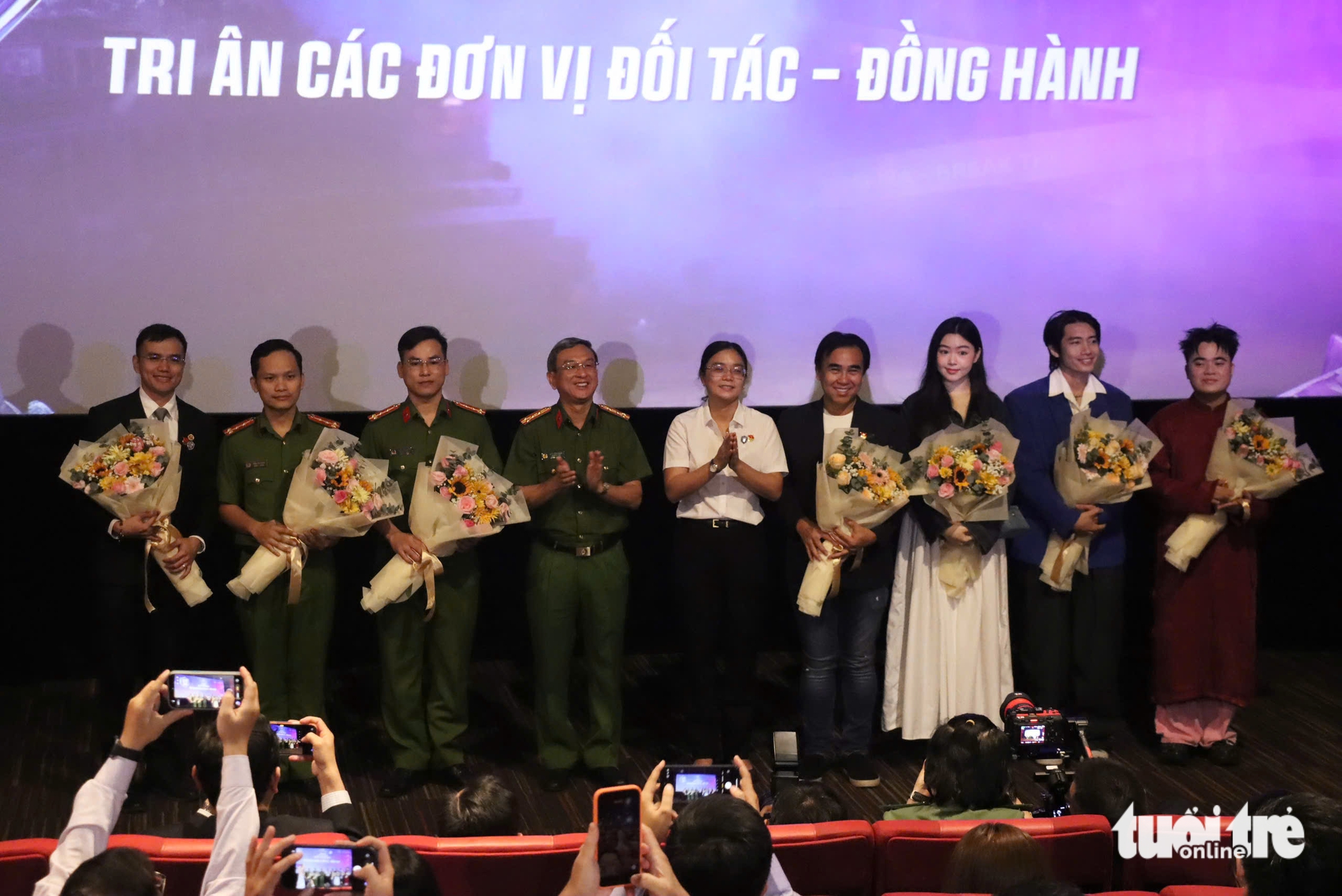 MC Quyền Linh cùng giới trẻ ‘thoát bẫy’ ma túy thời 4.0 2 MC Quyền Linh cùng giới trẻ ‘thoát bẫy’ ma túy thời 4.0 - Ảnh 2.