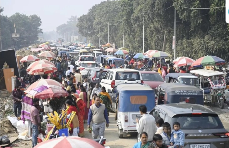 Làm thêm đường để giải tỏa giao thông, nào ngờ còn tắc nghẽn nghiêm trọng hơn ở Ấn Độ 2 tắc nghẽn - Ảnh 2.