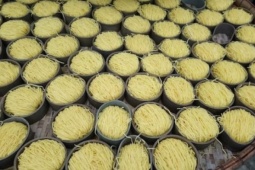 Mì tươi trộn hàn the: 4 hiểm họa trực tiếp với sức khỏe người tiêu dùng