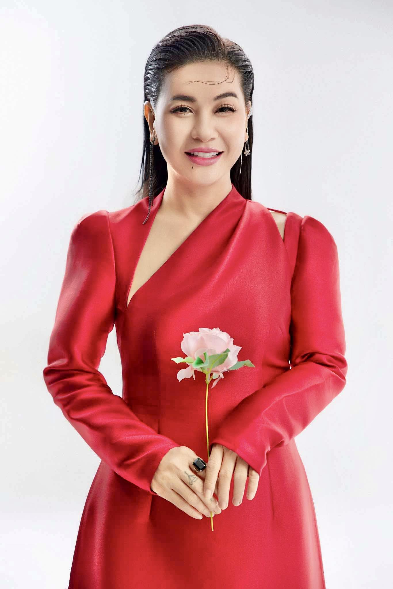 Cát Phượng nói rõ lý do không đi viếng đám tang mẹ chồng cũ- Ảnh 2. Cát Phượng nói rõ lý do không đi viếng đám tang mẹ chồng cũ- Ảnh 2.