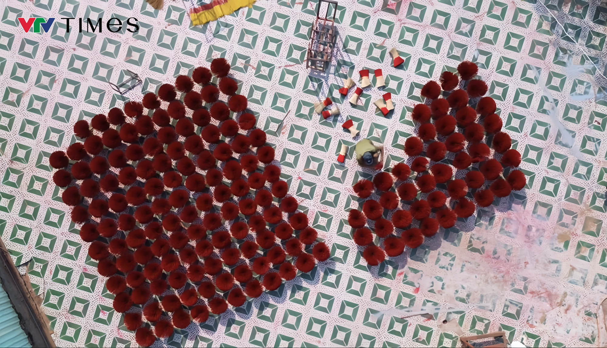 Làng nghề ở TP Hồ Chí Minh sôi động vào mùa Tết- Ảnh 4.