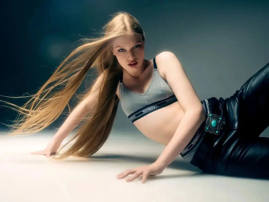 Con gái của tỷ phú giàu nhất thế giới: Chuyển giới năm 16 tuổi, đơn phương đổi họ, từ bỏ ông bố giàu có- Ảnh 4. Con gái của tỷ phú giàu nhất thế giới: Chuyển giới năm 16 tuổi, đơn phương đổi họ, từ bỏ ông bố giàu có- Ảnh 4.