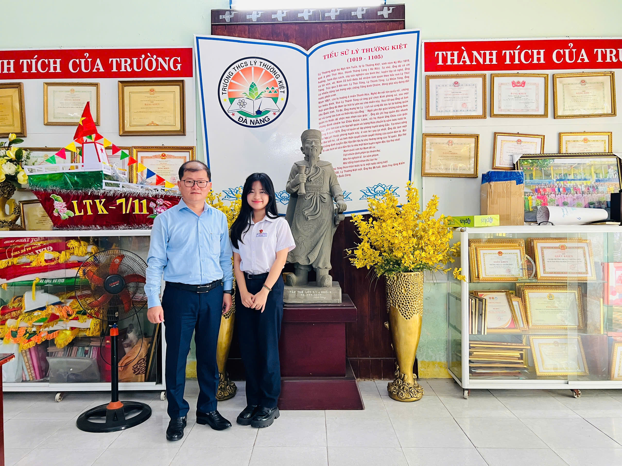 Vượt qua 650 thí sinh toàn quốc, một học sinh nhỏ tuổi ở Đà Nẵng đoạt giải nhì học sinh giỏi môn sử 2 Lịch sử - Ảnh 2.