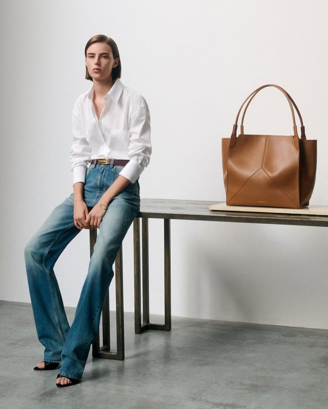 Quần jeans và sơ mi, đẹp xuất sắc để đi chơi và đi làm- Ảnh 8.