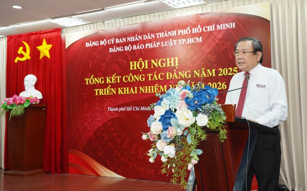 Ông Mai Ngọc Phước, Bí thư Đảng ủy - Tổng Biên tập Báo Pháp luật TP.HCM - phát biểu tại hội nghị. Ảnh: THUẬN VĂN