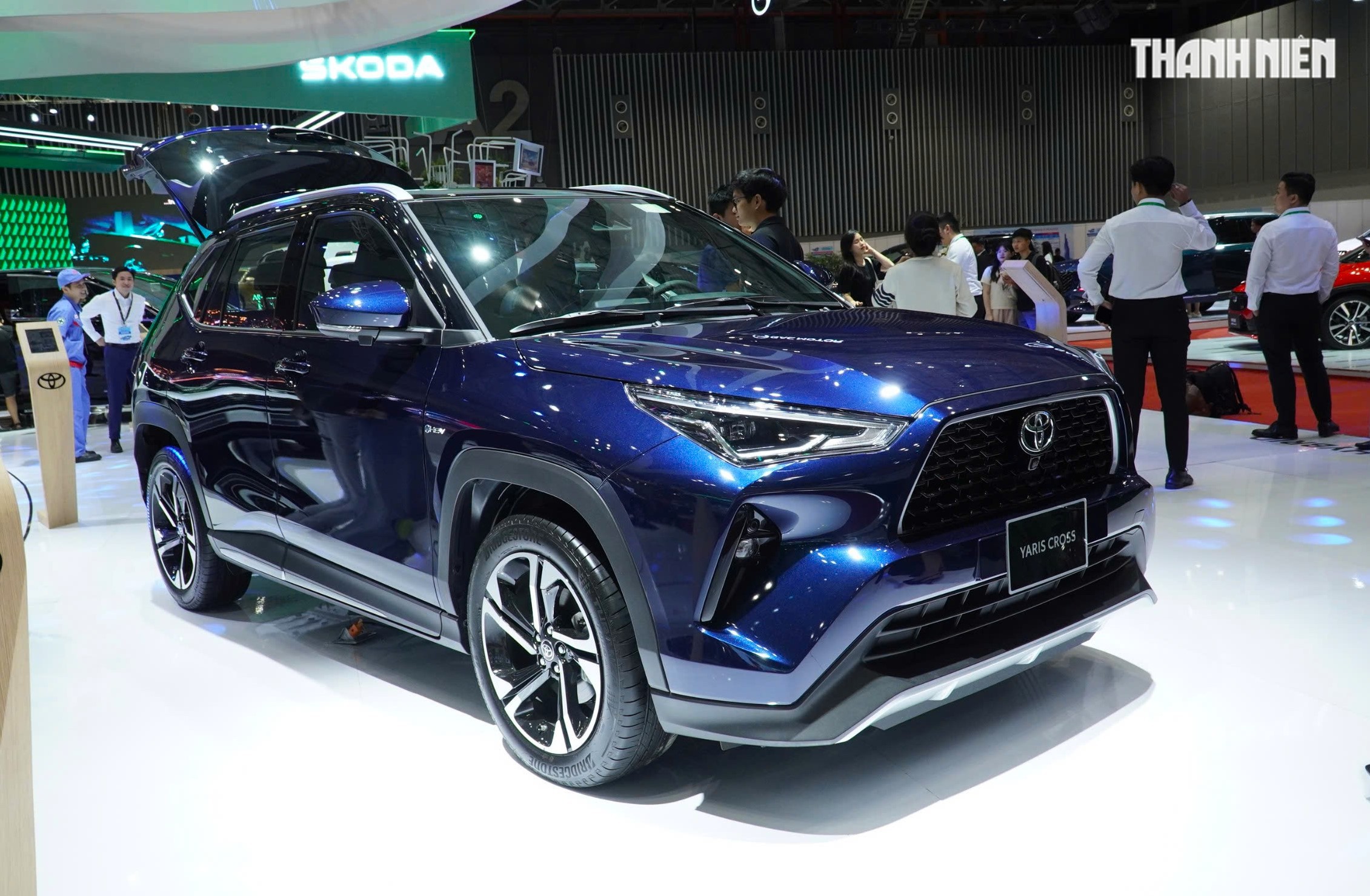 Toyota điều chỉnh giá xe hybrid tại Việt Nam, giảm mạnh nhất gần 200 triệu 3 Toyota đồng loạt chỉnh giá loạt xe hybrid, mẫu giảm mạnh nhất gần 200 triệu - Ảnh 3.