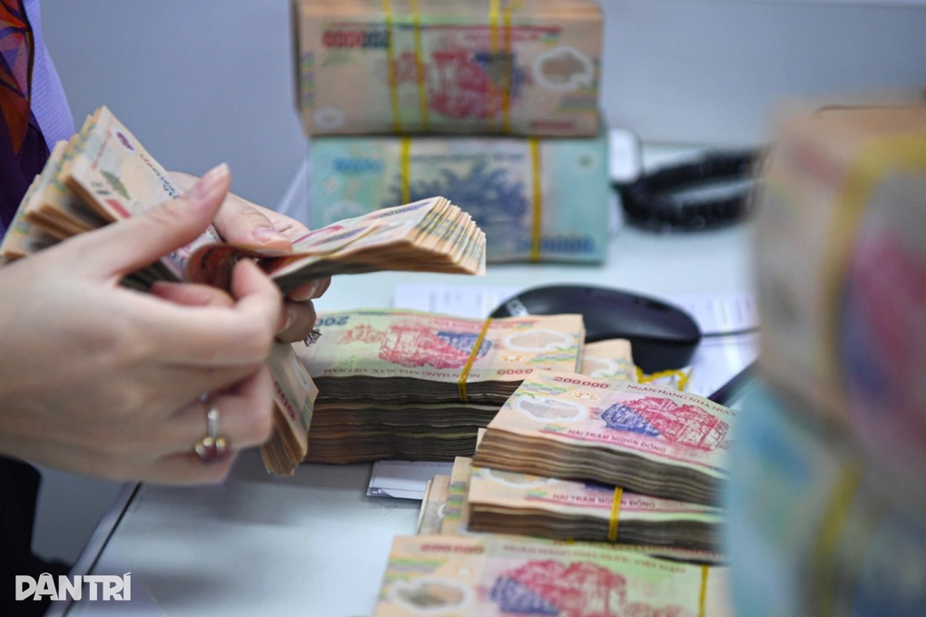 Lãi suất tiết kiệm tăng liên tục, lãi cho vay của các ngân hàng ra sao? - 2