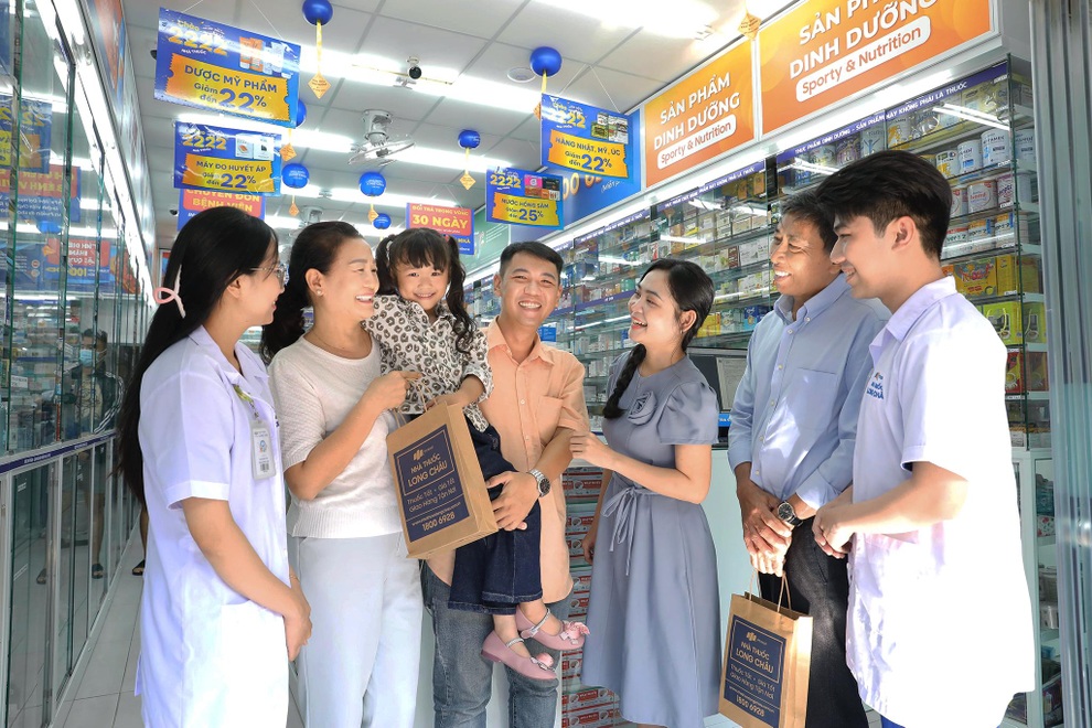 “Long Châu sẻ chia 2026”: Mở rộng tầm soát, phòng chống đột quỵ cho cộng đồng - 2