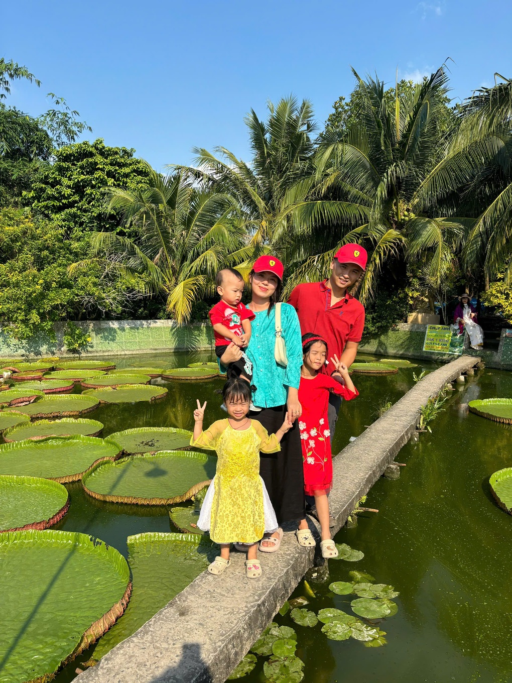 Kỳ nghỉ dài kỷ lục dịp Tết, vì sao khách TPHCM chi đắt đi tour ngắn ngày? - 2