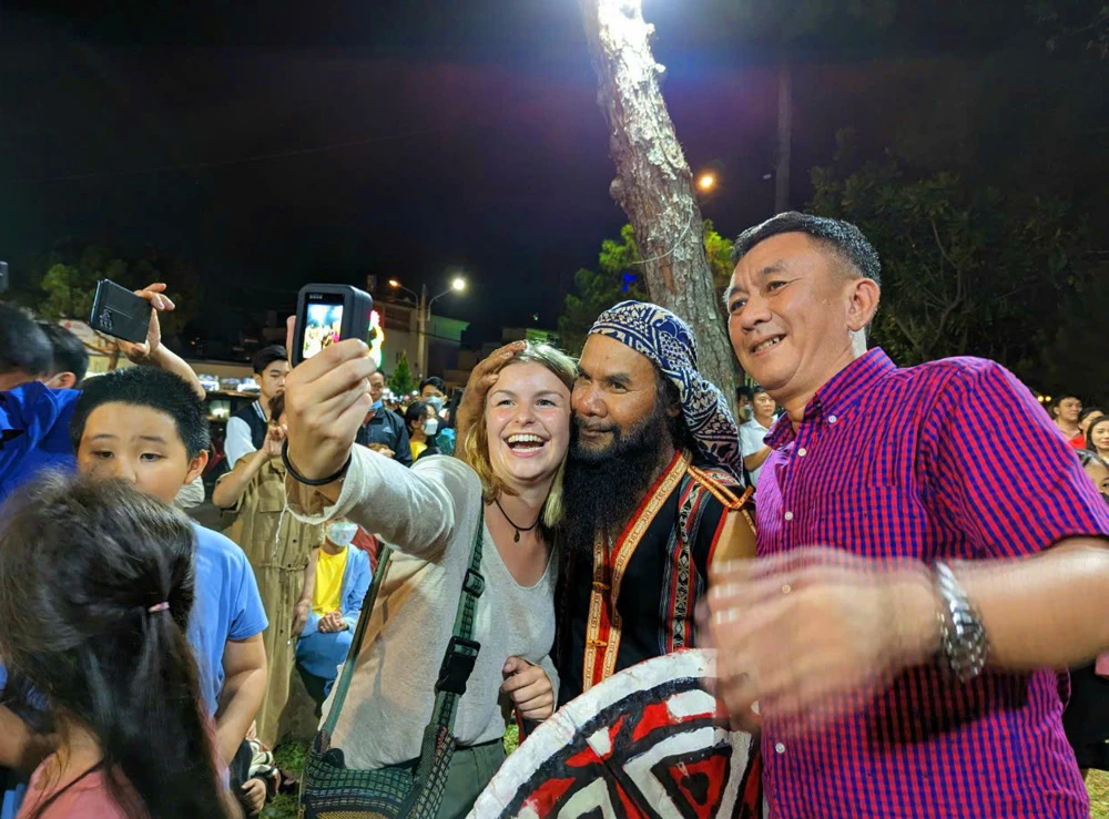 Nghe-nha-cong-chieng 3.jpg