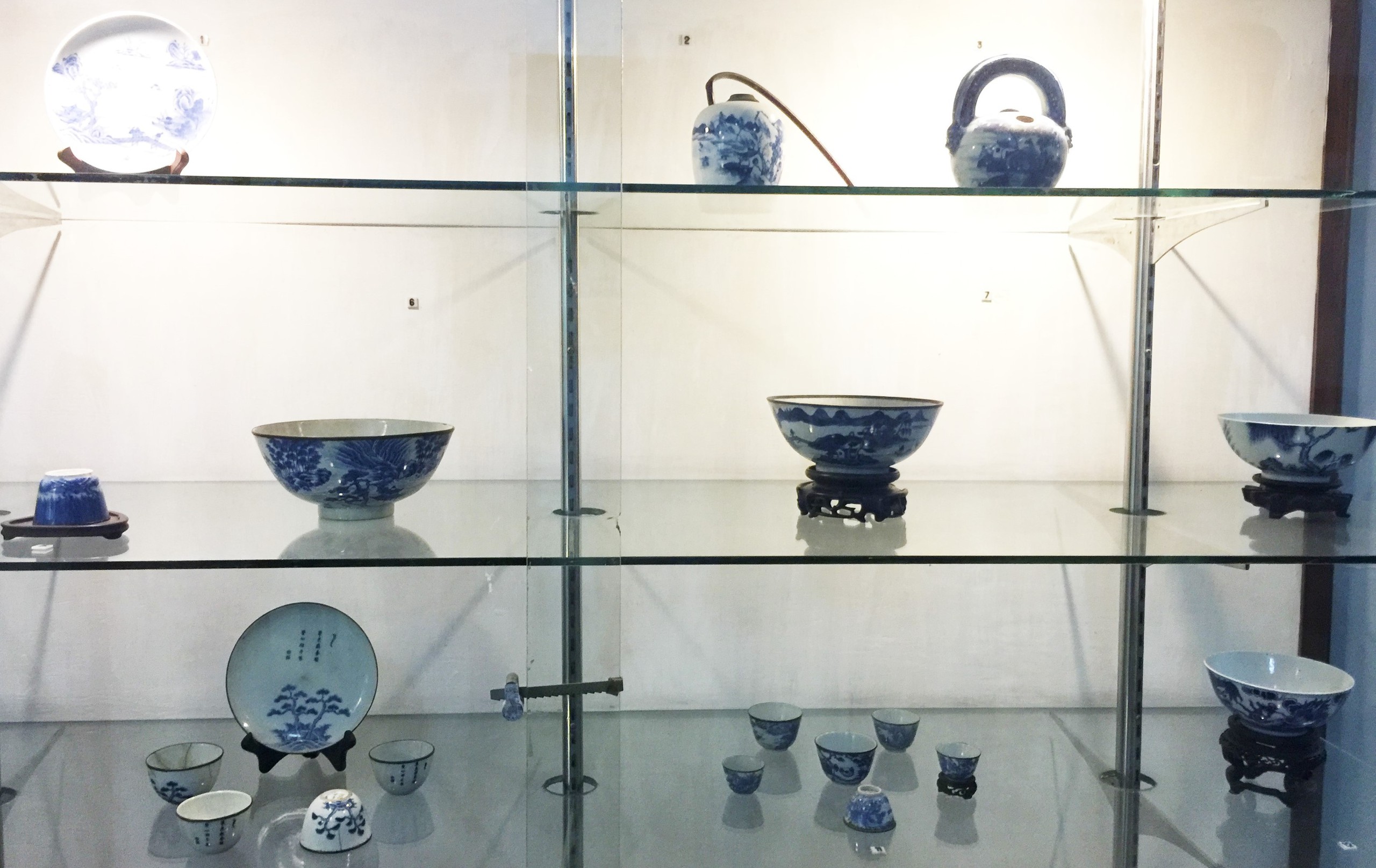 Thú chơi cổ vật 'không giống ai' của Vương Hồng Sển- Ảnh 6. Thú chơi cổ vật 'không giống ai' của Vương Hồng Sển- Ảnh 6.