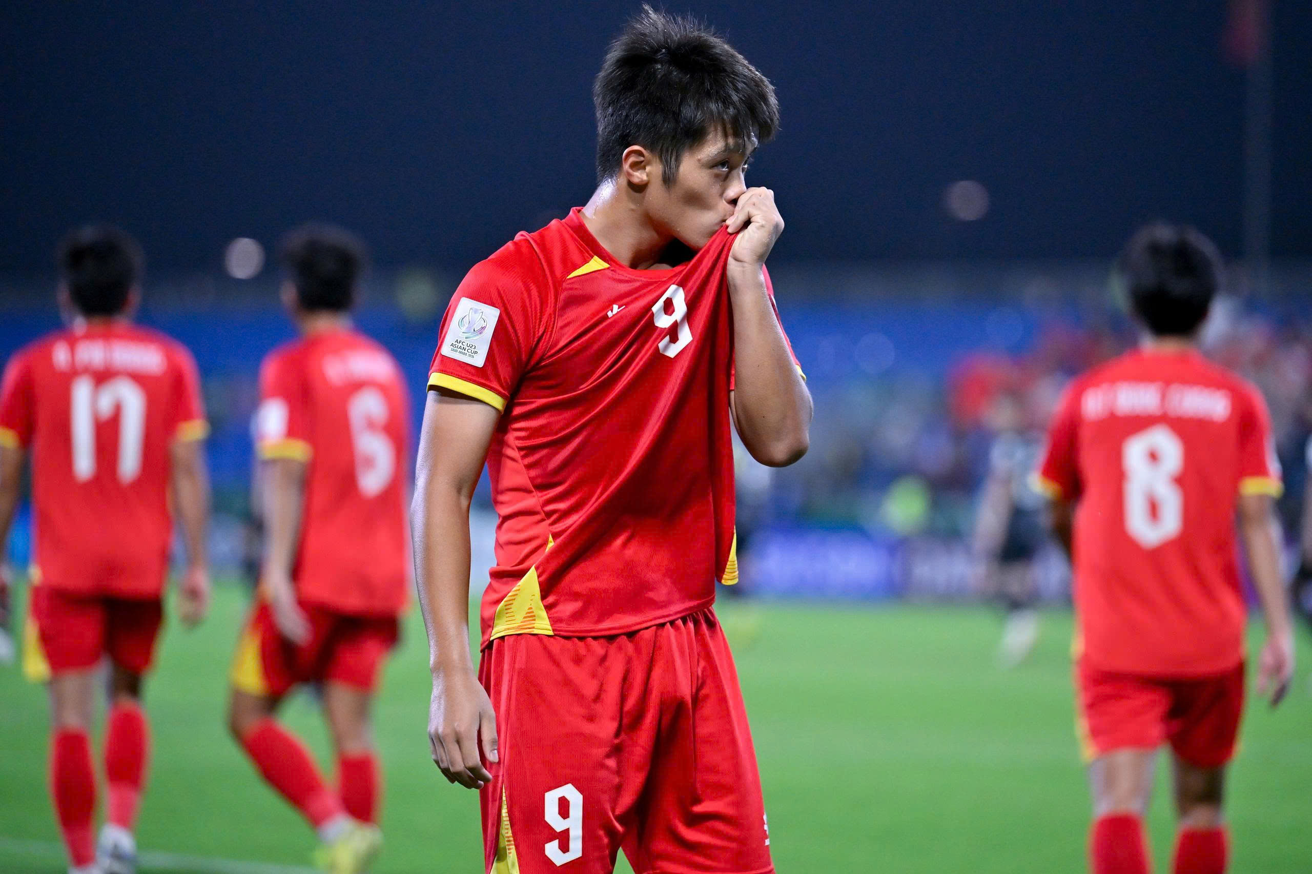 Thua đau U.23 Việt Nam, U.23 Hàn Quốc bị chỉ trích trên truyền hình: ‘Thất bại thật khó chấp nhận’- Ảnh 2.