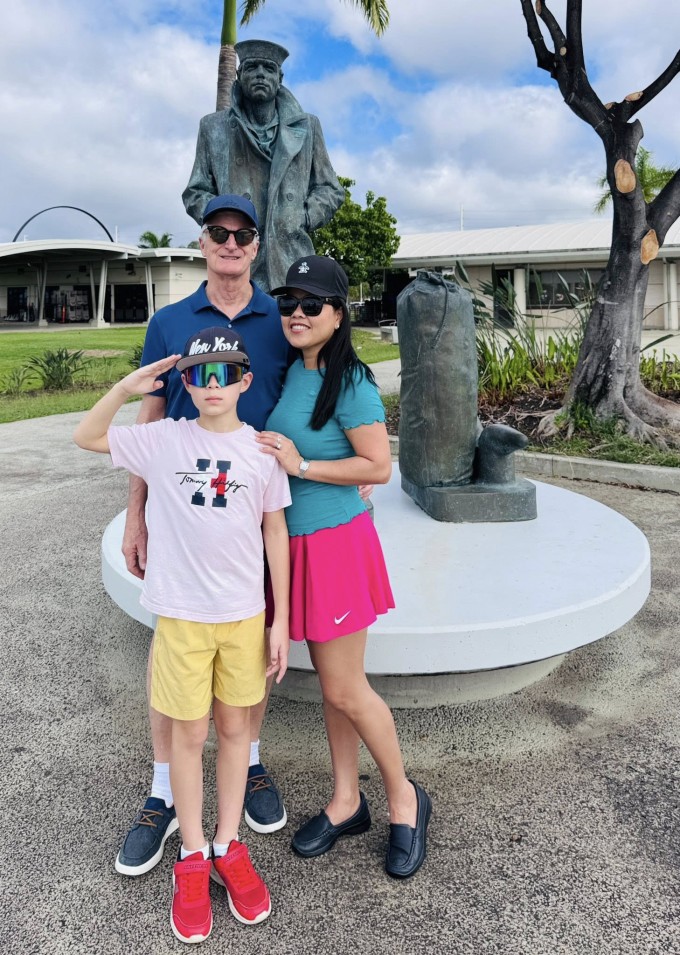 Vợ Việt nấu bánh xèo, phở bò khiến chồng con Mỹ mê tít 3 Vợ Việt nấu bánh xèo, phở bò khiến chồng con Mỹ mê tít - 2