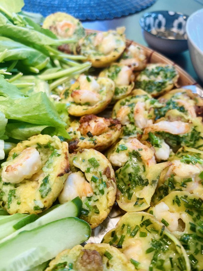 Vợ Việt nấu bánh xèo, phở bò khiến chồng con Mỹ mê tít 6 Vợ Việt nấu bánh xèo, phở bò khiến chồng con Mỹ mê tít - 5