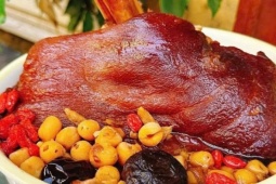 Món ‘đại bổ’ trong mùa lạnh nhưng 6 nhóm người không nên ăn